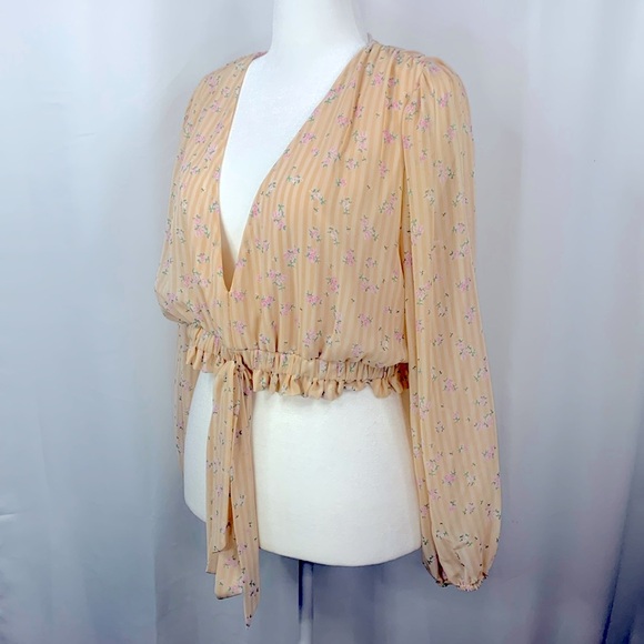 Gianni Bini Woven Bailey Floral Print Tie Front V-Neck, Chiffon Top- NWT - Picture 4 of 13